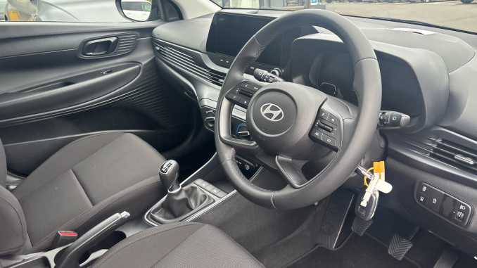 Hyundai i20 1.0T GDi 90 Element 5dr Petrol Hatchback - Image 11